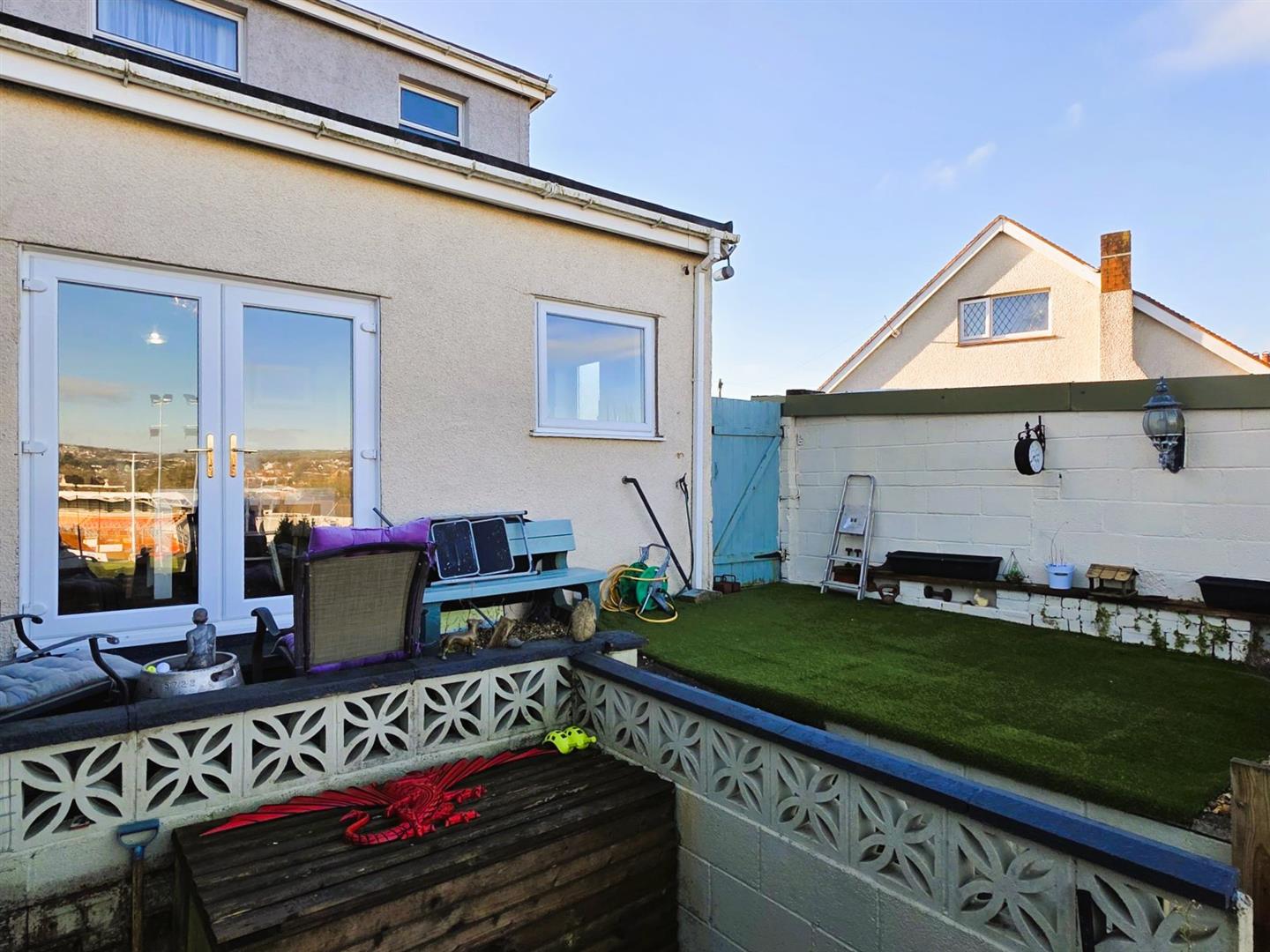 Stebonheath Terrace, Llanelli, SA15 1NE